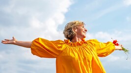 Wer dem Körper beim Frühjahrsputz helfen möchte, sollte eine Fastenzeit einlegen. Auch Sport ...