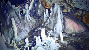 Die Forschenden fanden die Bakterien in der Scarisoara-Höhle in Rumänien.