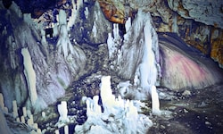 Die Forschenden fanden die Bakterien in der Scarisoara-Höhle in Rumänien.
