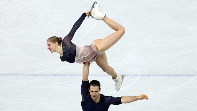 Minerva-Fabienne Hase eroberte zusammen mit Nikita Volodin die Bronzemedaille.