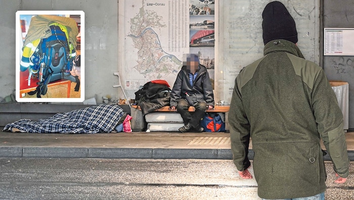 In dem großen Rucksack (links oben) hatte der Obdachlose all seine verbliebenen Habseligkeiten. ...
