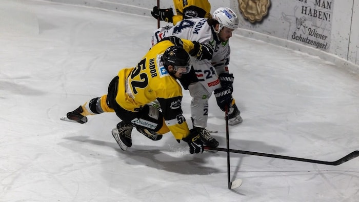 Kapitän Stefan Nador (li.) läuft seit mittlerweile zwölf Jahren für den WEV auf.