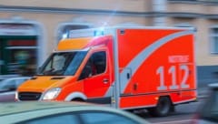 Der Bub wurde ins Krankenhaus gebracht. (Symbolbild)