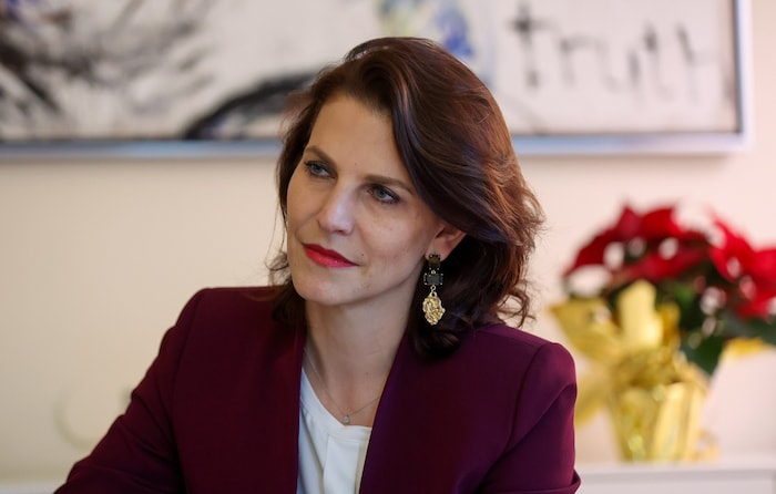 Salzburgs Landeschefin Karoline Edtstadler unterstützt ihre Partei.