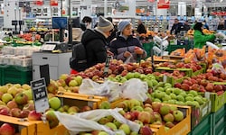 Die Verzweiflung ist groß: Viele können sich frisches Obst gar nicht mehr leisten.