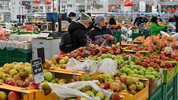 Die Verzweiflung ist groß: Viele können sich frisches Obst gar nicht mehr leisten.