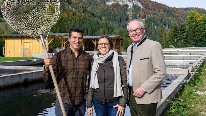 Niederösterreichs LH-Vize Stephan Pernkopf zu Besuch am Thorhof in Hohenberg, wo es wertvollen, ...