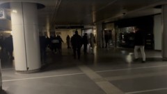 Licht aus hieß es Dienstagabend bei der U-Bahn-Station Stephansplatz.