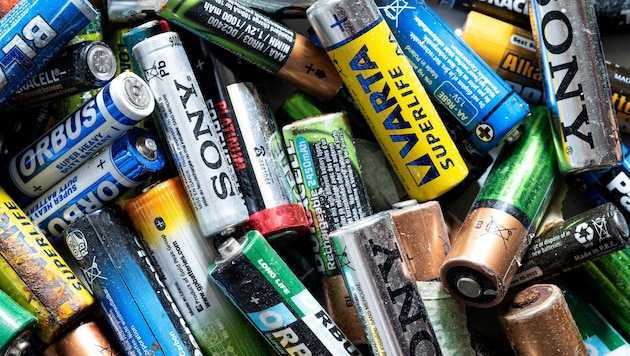 Lithium batteries are found in countless products and end up at collection points far less often ...