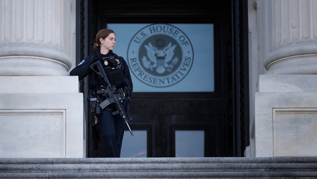 Eine Beamtin der Kapitol-Polizei in Washington D.C.