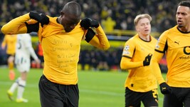 Serhou Guirassy präsentierte nach seinem Tor eine emotionale Botschaft.