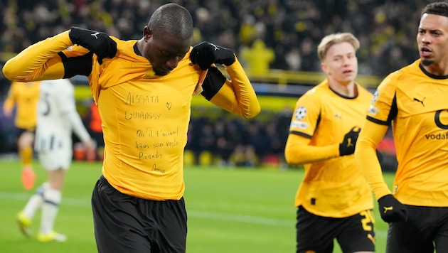 Serhou Guirassy präsentierte nach seinem Tor eine emotionale Botschaft.