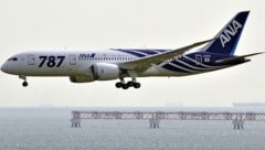 Archivaufnahme einer Boeing 787 der Fluggesellschaft ANA