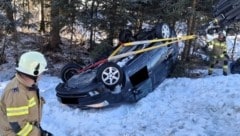 Beim Überschlag blieben die Insassen unverletzt.