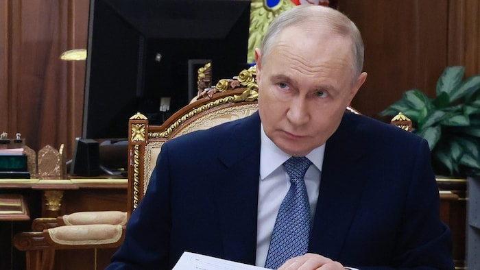 Das einzige direkte Aufeinandertreffen Selenskyjs mit Putin fand bei deutsch-französisch ...