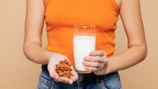 Milchersatz unter Verdacht: Schimmelpilzgifte in Mandeldrinks entdeckt