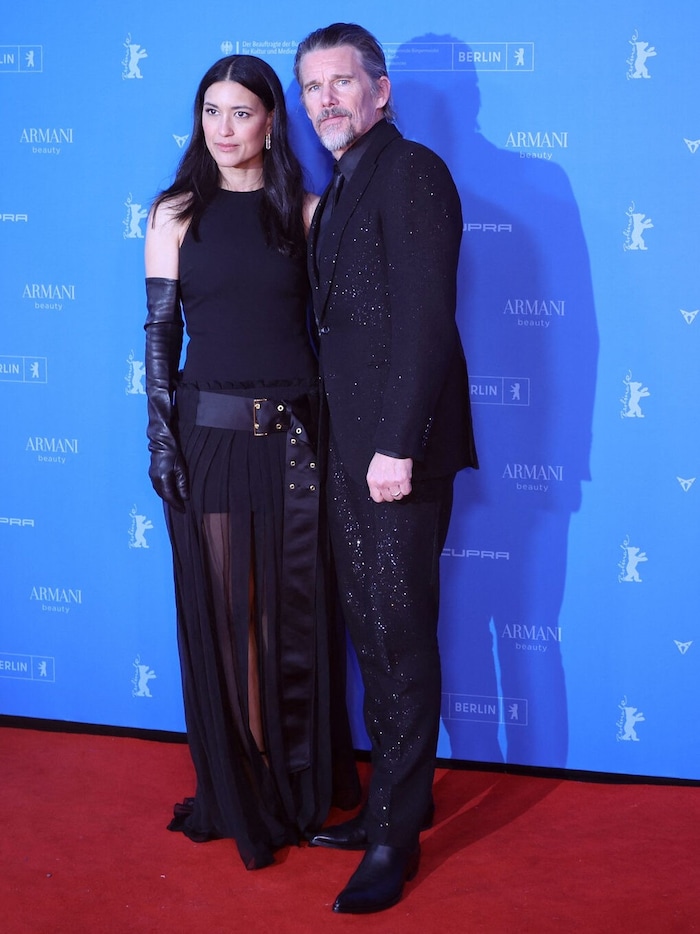 Ethan Hawke mit Co-Star Julia Jones auf der Berlinale-Premiere.