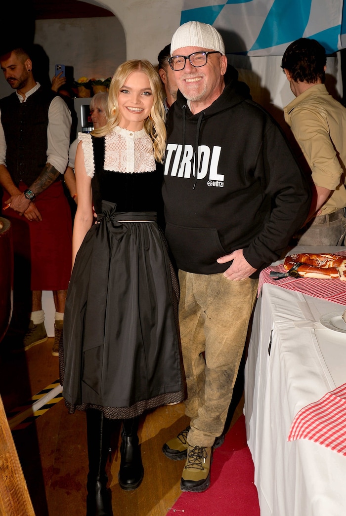 Wie der Vater so die Tochter. DJ Ötzi und Tochter Lisa-Marie im Paarlauf auch beim ...