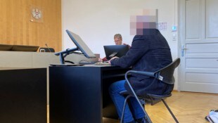 Der Angeklagte handelte in einer akuten Stresssituation und bereute seine Taten vor Gericht.