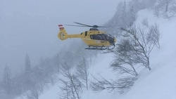 Bei der Rettungsaktion auf der Tauplitzalm hatten es die Einsatzkräfte mit widrigen ...