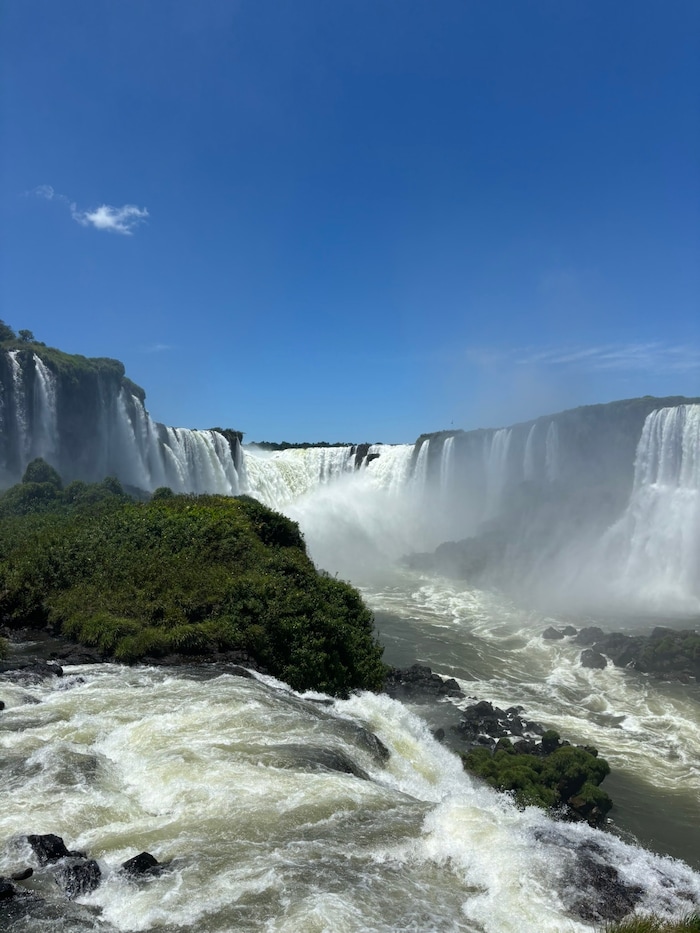 Wenn das Wasser weiß wird: In der Teufelsschlucht von Iguazú geht die Welt unter