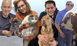 V. li. n. re.: Andreas Schweitzer mit „Sherlock“, Astrid Wagner mit „Jimmy“, Sascha Flatz mit ...