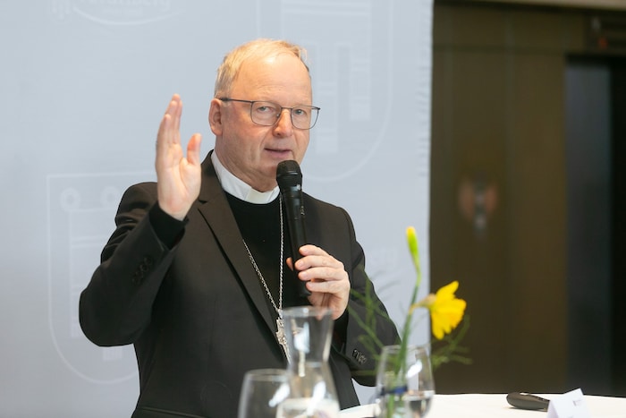 Bischof Benno Elbs spendete Segen.