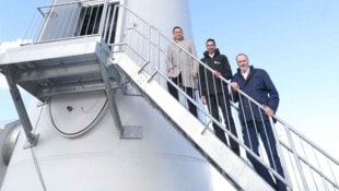 Minister Peter Hanke, Stephan Sharma von der Burgenland Energie und Landeshauptmann Hans Peter ...