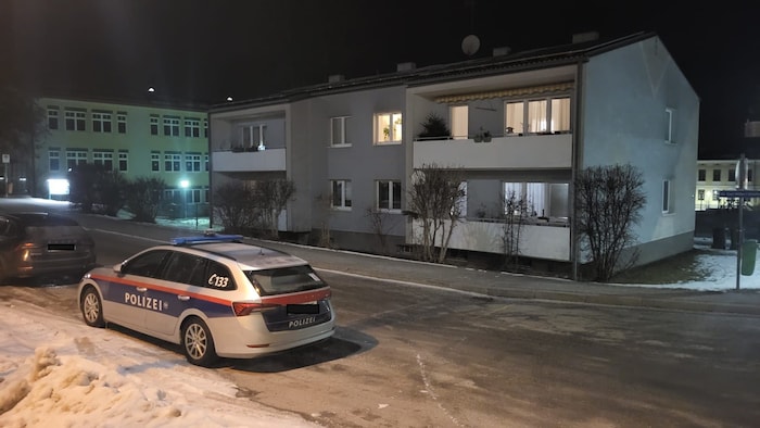 Das erst 15 Monate alte Kleinkind wurde tot in einer Wohnung aufgefunden, die Mutter wies ...