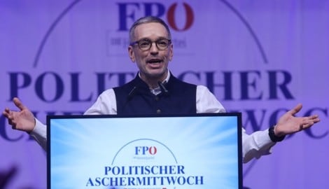 FPÖ-Chef Herbert Kickl hält seine Aschermittwochsrede in der Jahnturnhalle in Ried.