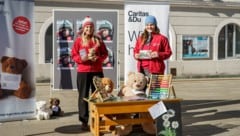 Sarah Lerchster (re) von youngCaritas und Bettina Zangl-Jagi von der Auslandshilfe