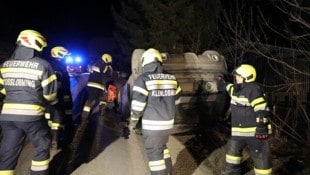 Die Feuerwehren waren mit über 30 Mann im Einsatz.