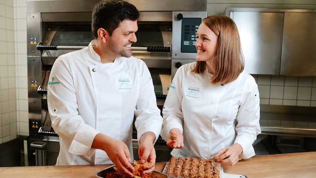 Julia und Mathias Baumgartner verwandeln Mehlspeisen-Klassiker in lange haltbare Pralinen.