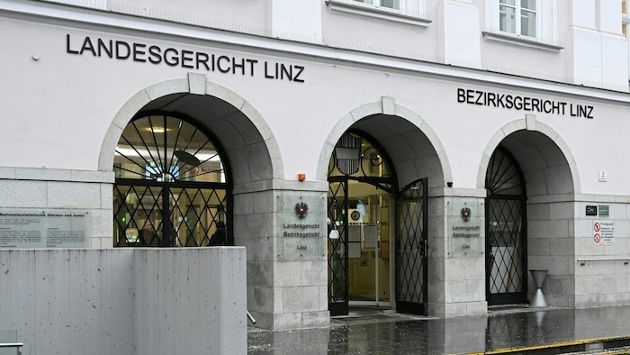 Am Landesgericht Linz wurde der Afghane 2019 verurteilt. Folgen hatte das Urteil für ihn bisher ...