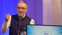 Beim traditionellen Aschermittwochs-Event der FPÖ in Ried hat FPÖ-Chef Herbert Kickl zum ...
