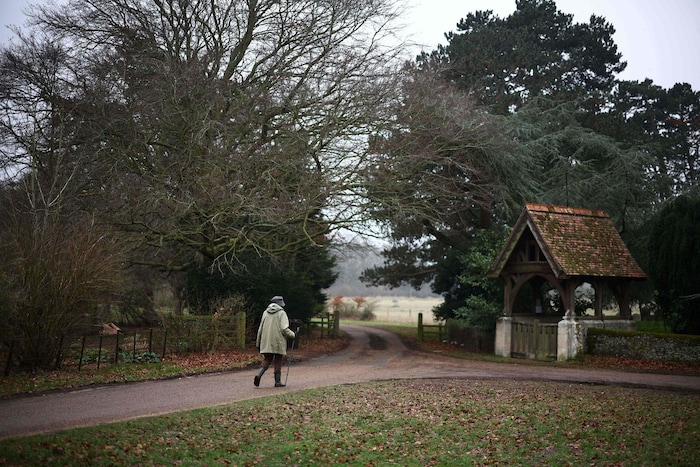 Die Einfahrt zur Wood Farm auf dem königlichen Landsitz Sandringham in Norfolk