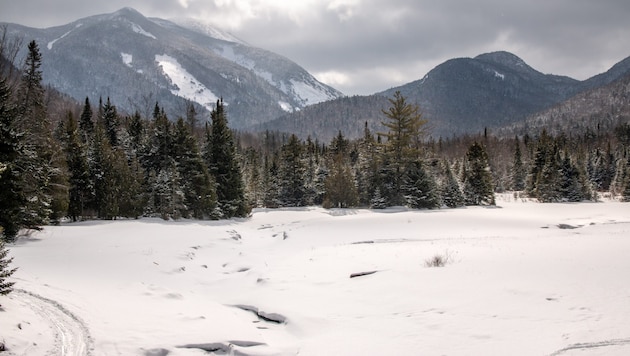 Der Mount Marcy ist mit 1629 Metern der höchste Berg im US-Bundesstaat New York und den ...