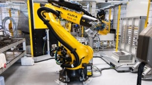 Im Prüfzentrum werden Stahl- und Elektrobänder für die Steel Division der Voestalpine getestet.