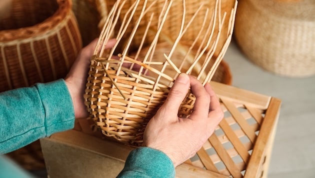 Korbflechten wird praktisch vermittelt.