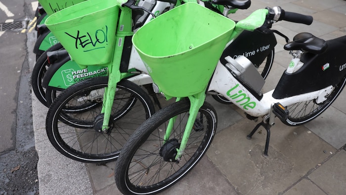 Der vom Anbieter „Lime“ betriebene E-Bike-Verleih wird erst mit deutlicher Verspätung starten.