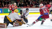 Michael Kernberger (Mi.) soll in den Pre-Play-offs zum VSV stoßen.