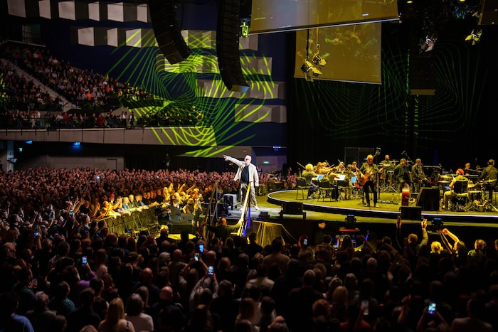 Der 69-Jährige setzte nicht nur ein klares Zeichen gegen rechts, sondern sorgte auch für ein ...