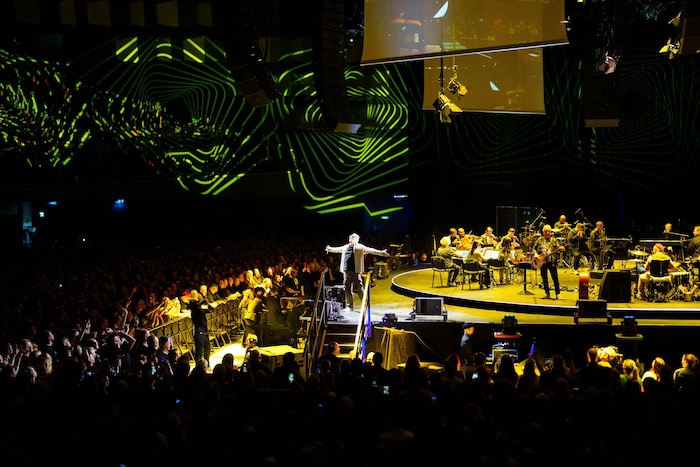 Trotz Schneechaos ließen sich 15.000 Fans den Auftritt der Legende nicht entgehen.
