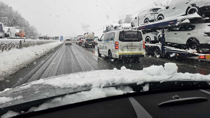 Die A2 bei Gleisdorf am Freitagvormittag
