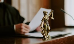Blind, aber bewaffnet – die Göttin Justitia.