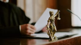 Blind, aber bewaffnet – die Göttin Justitia.