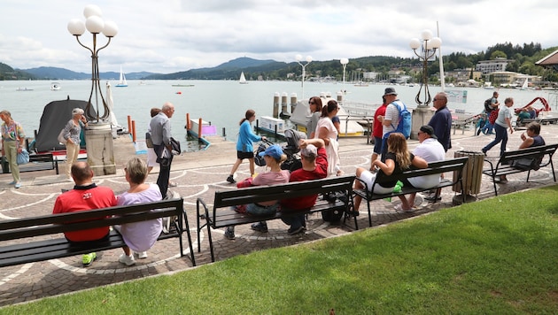 Blick auf die Veldener Promenade: Ein bekanntes Seelokal wurde von einem Stammgast geklagt.