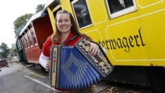 Das Höllerhansllied darf nicht fehlen: Am Samstag, 2. Mai, dampft die Lokalbahn wieder los. 