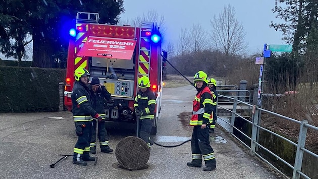 Die Feuerwehr stand rund drei Stunden im Einsatz.
