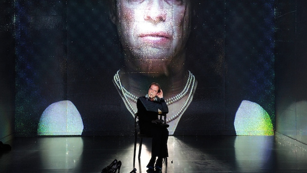 Felix Römer liebt menschliche Abgründe: Er gastiert im Phönix mit „Das Kalkwerk“, Philipp Preuss ...